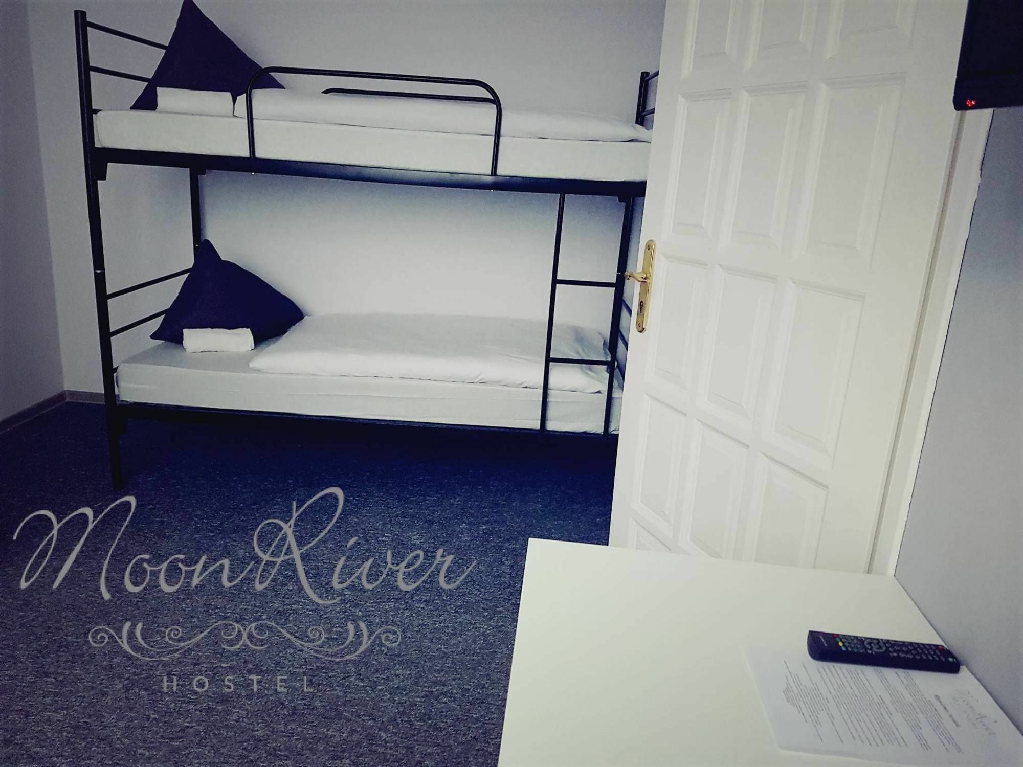 Moonriver Inn Varşova Dış mekan fotoğraf