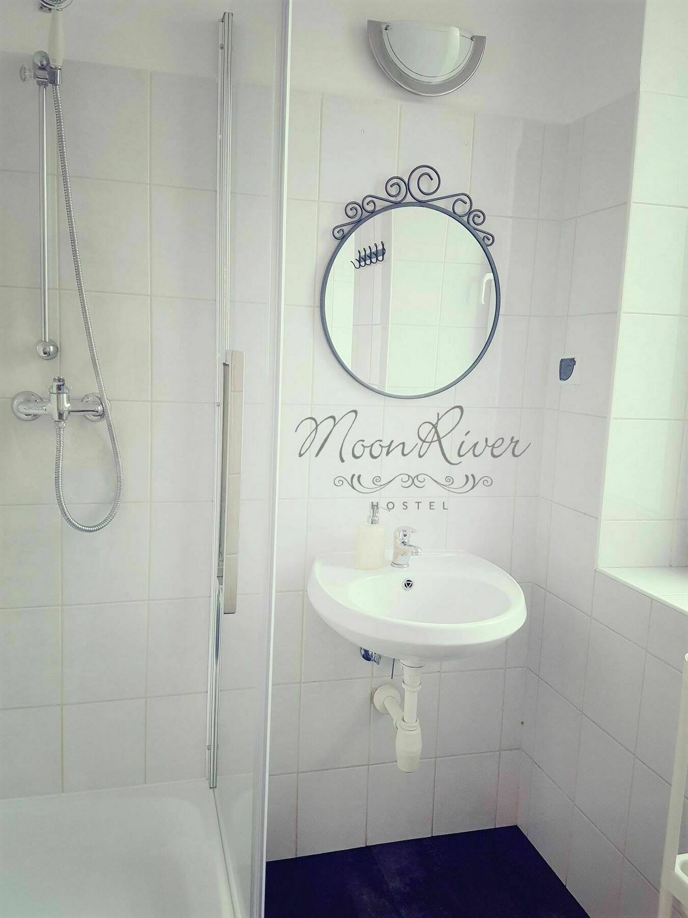 Moonriver Inn Varşova Dış mekan fotoğraf